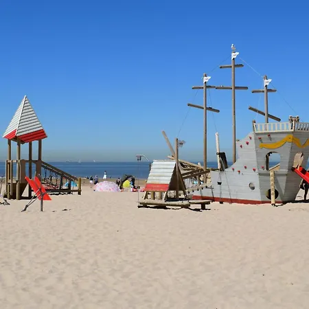 Awesome In With Wifi Daire Oostende